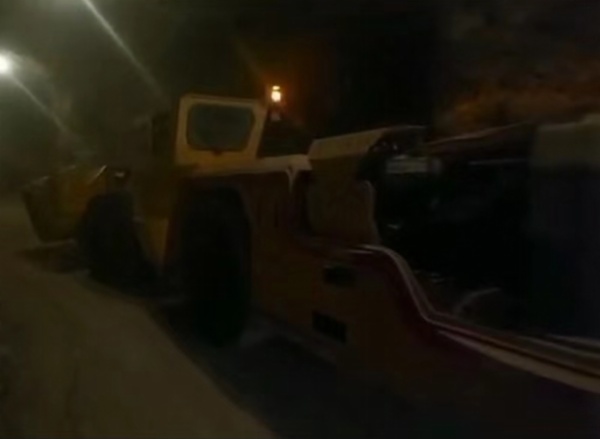 Underground LHD loader (Mining Scooptram Loader) WJ-2